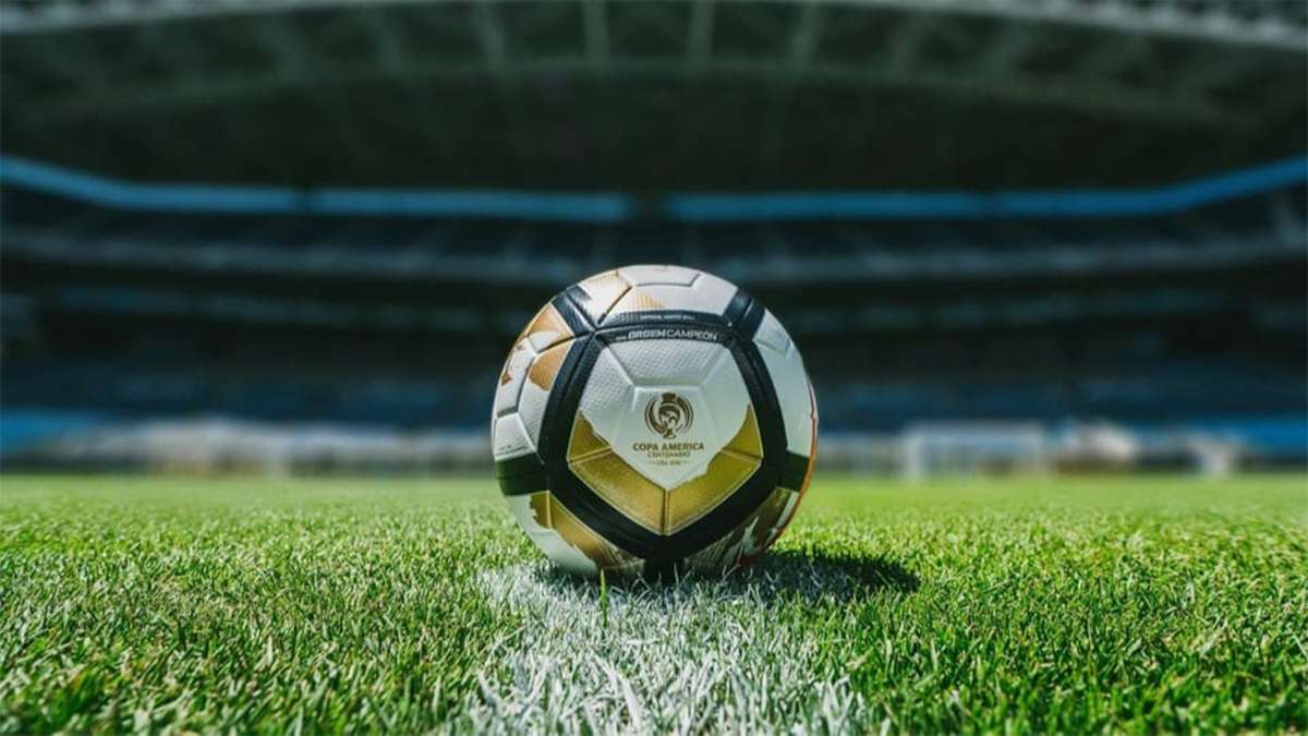 中国足球报道